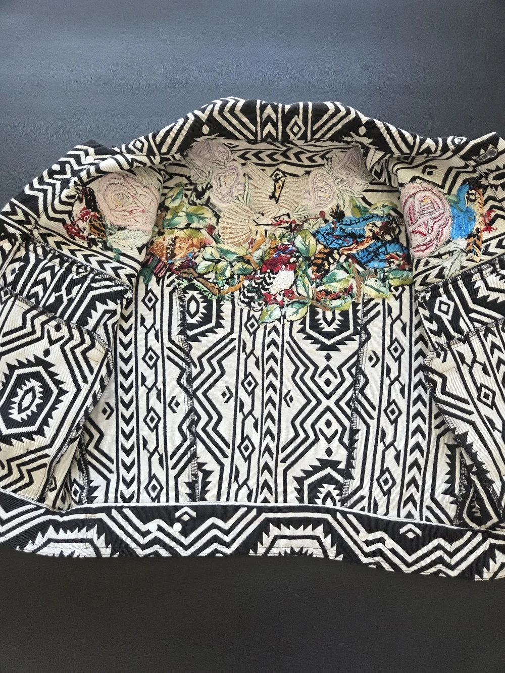 Free People New Romantics Native Whisper Cropped Jacket, Tribal Embroidered - Picture 11 of 11